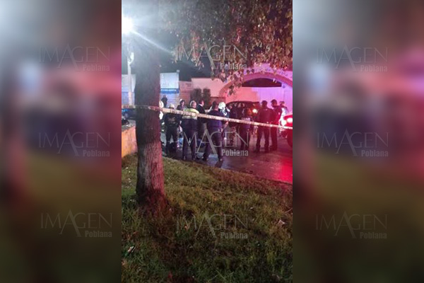 Muere motociclista al caer en una alcantarilla sin tapa