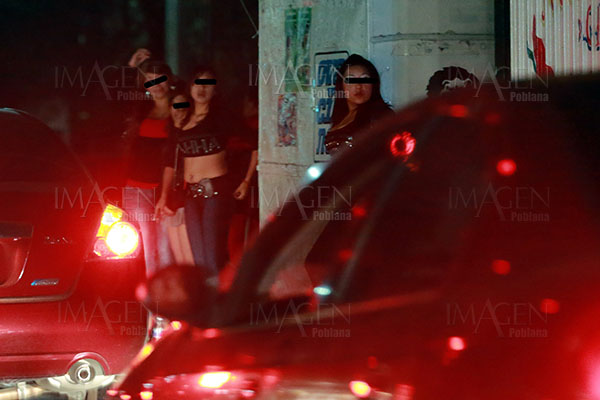 Prostitución, sin control en Vía Corta a Santa Ana