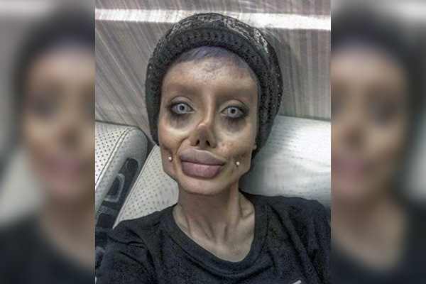 Arrestan a la “Angelina Jolie zombi” por blasfemia y corrupción de la juventud