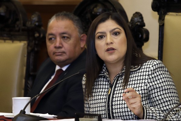Apoyará Ayuntamiento a estudiantes y madres solteras, ante aumento al pasaje