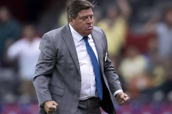 Miguel Herrera es suspendido tres partidos por su conducta indebida