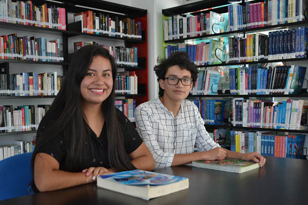 Destacan en ciencia estudiantes del Bachillerato Internacional 5 de Mayo