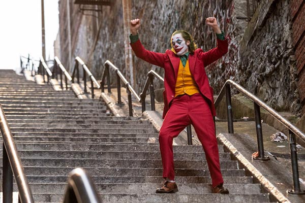 Escaleras que aparecen en “Joker” se vuelven destino turístico en NY