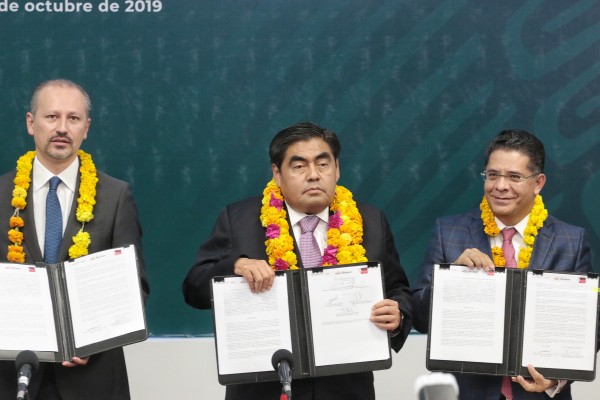 Firman convenio para fortalecer zonas rurales de Puebla