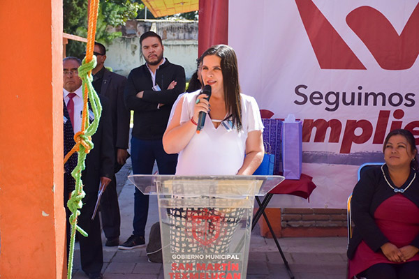 Alcaldesa de Texmelucan sigue mejorando infraestructura educativa