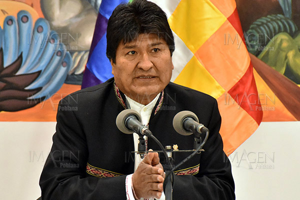 Evo Morales sale ileso de incidente en helicóptero