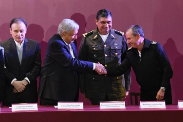 El pensamiento aldeano campea en la 4T