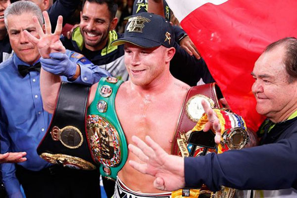 Saúl Álvarez, el campeón rechazado en México