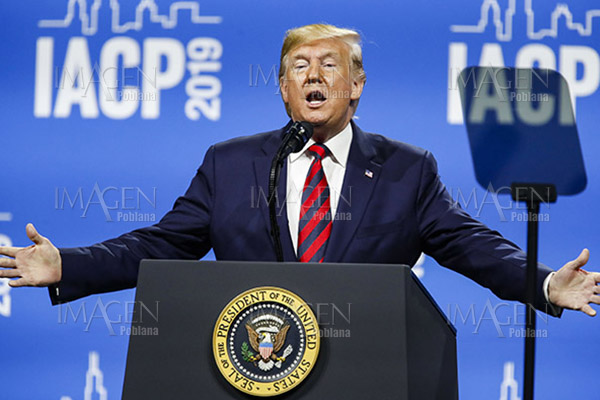 Trump dice estar dispuesto a revelar otra conversación telefónica con Zelenski