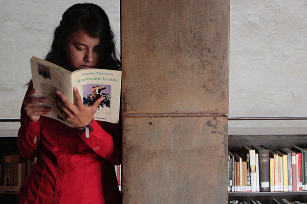 Leer abre puertas y brinda oportunidades, coinciden jóvenes poblanos