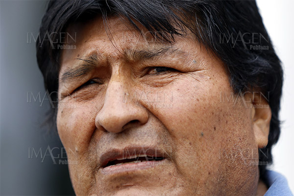 Evo Morales llama al “diálogo” en Bolivia desde el exilio en México