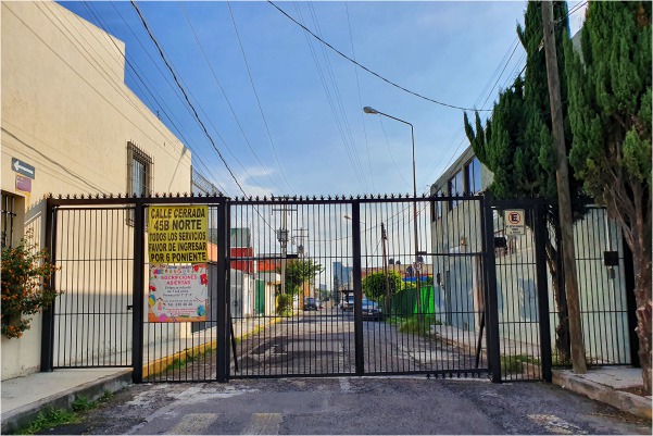 En 11 meses, 90 denuncias de rejas que obstaculizan el paso