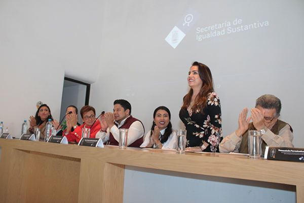 Congreso promueve acciones para frenar la violencia contra las mujeres y niñas