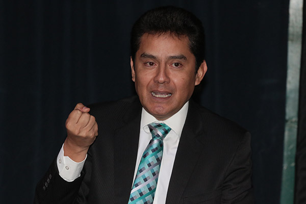 Un ambulante gana 20,000 pesos al mes; un profesionista, 9,000: Franquicias