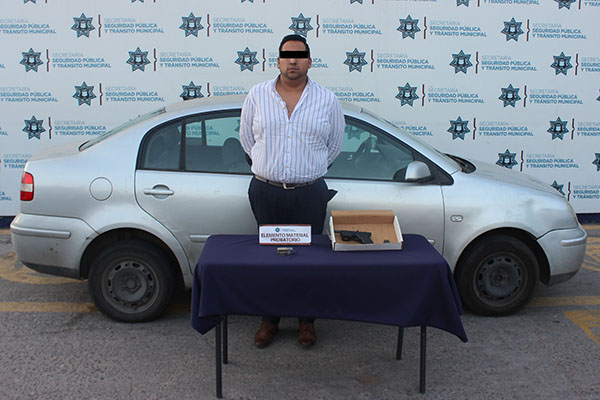 Detenido sujeto por cargar un arma y municiones ilegalmente