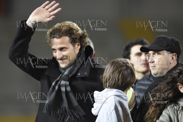 Este sábado se despide oficialmente como jugador Diego Forlán