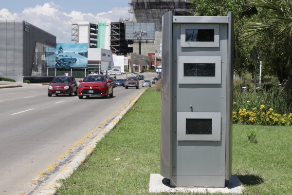 Gobierno de Puebla licita radares de velocidad y nuevas placas