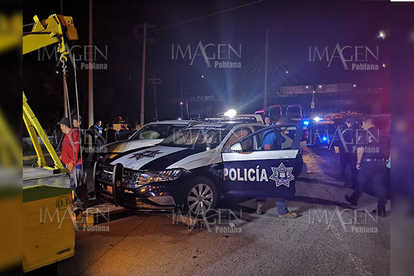 Patrulla policiaca choca cuando iba a una emergencia