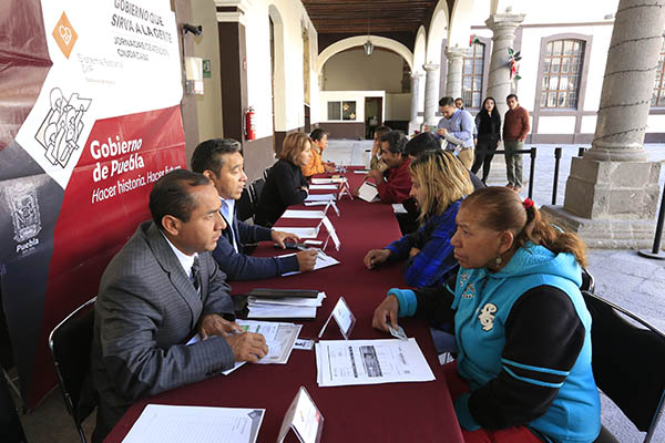 Continúa SEDIF con entrega de apoyos a personas necesitadas