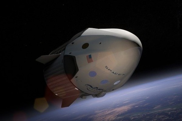 Así serán los viajes tripulados al espacio de SpaceX