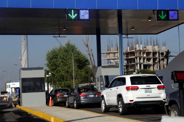 Vacacionistas inician su regreso a casa