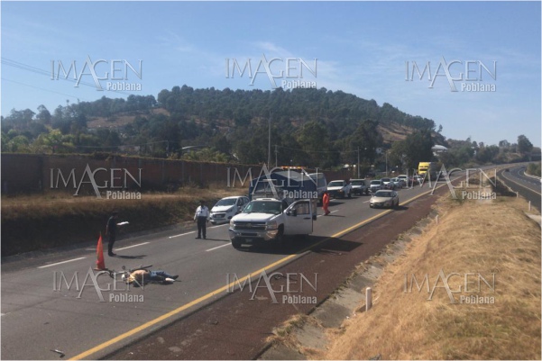 Ciclista muere atropellado por vehículo de lujo