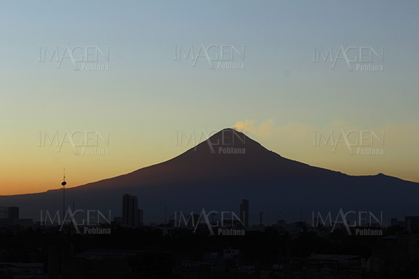 Descartan elevar nivel de alerta por actividad del Popocatépetl