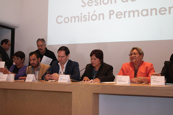 Buscan que municipios cuenten con servidores públicos profesionalizados