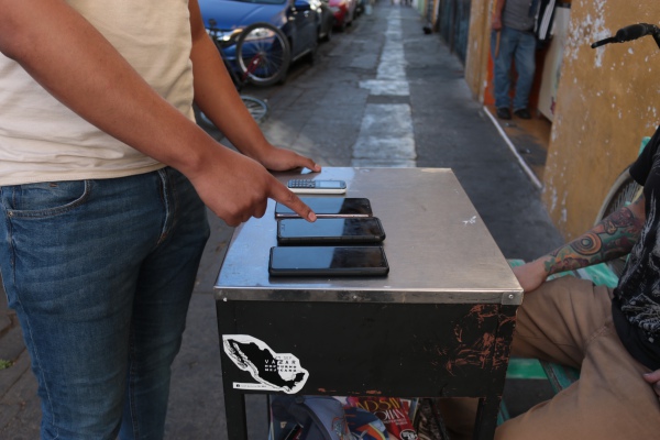 Robo de celulares, delito alimentado por demanda de compradores
