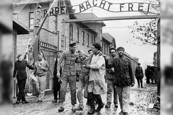 Nunca más: el mundo conmemora a las víctimas del Holocausto