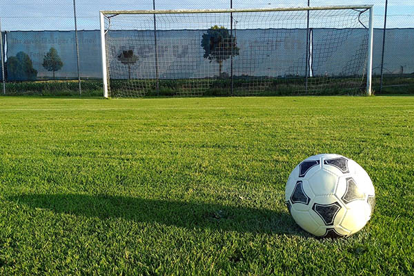El equipo de futbol de Wuhan llega a España en plena alerta por coronavirus