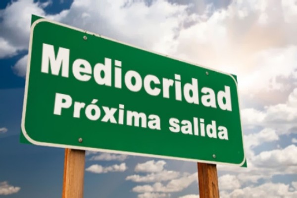 Mediocridad, distintiva de la 4T
