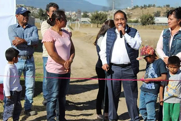 Entrega Mario de la Rosa ampliación de drenaje sanitario