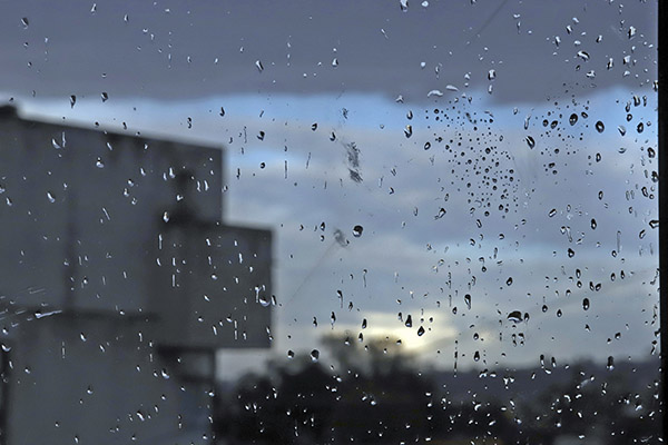 Cielo medio nublado a nublado con lluvias en Puebla