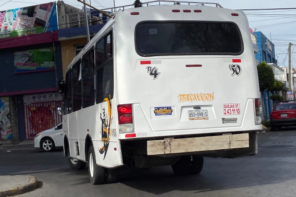 Transporte público poblano: caro, ineficiente y viejo