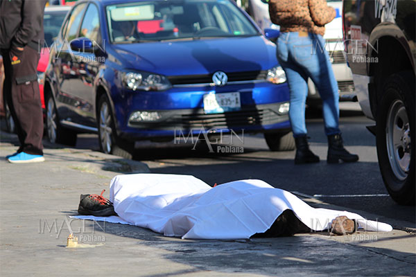 Hallan a indigente muerto con fuerte golpe en la cabeza