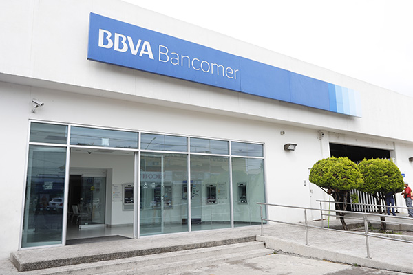 Los usuarios se mofan de un intento de Bancomer de llamarse BBVA