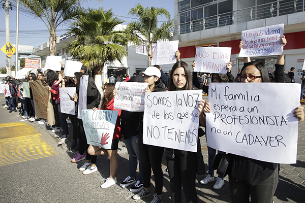 Más universidades se suman al cuarto día de protestas