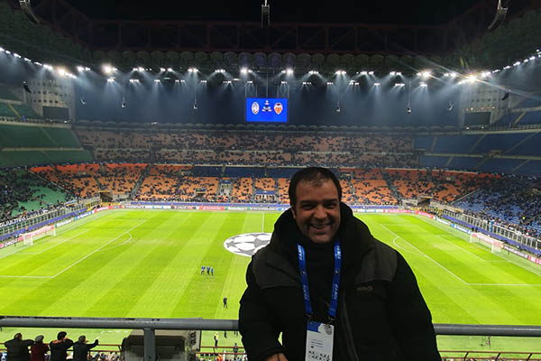 Periodista se contagió de Coronavirus en partido de Champions League
