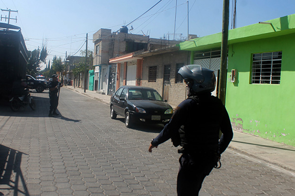 Liberan a policías poblanos retenidos en Veracruz