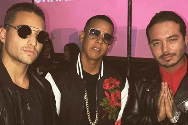Guerra contra el reguetón: senador propone regular letras de canciones