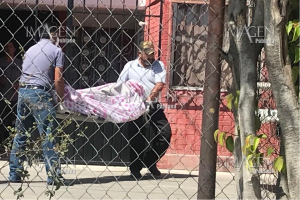 Hombre es asesinado a puñaladas en su vivienda