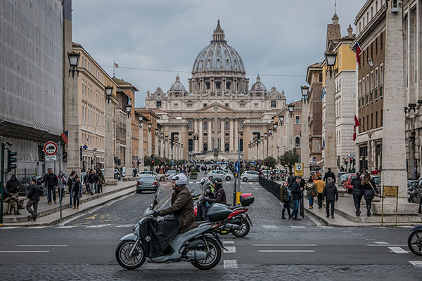 Registran el primer caso de coronavirus en el Vaticano