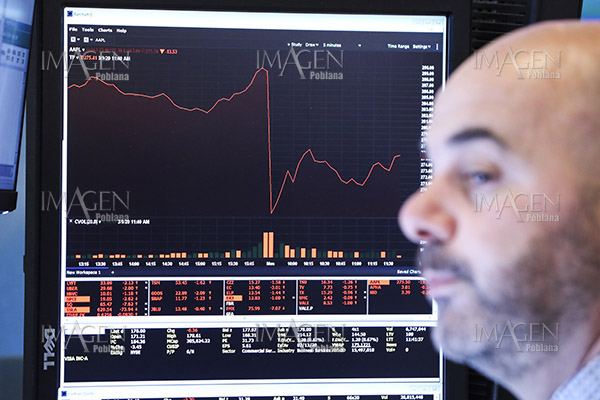México refuerza medidas en mercado cambiario ante pérdidas del peso