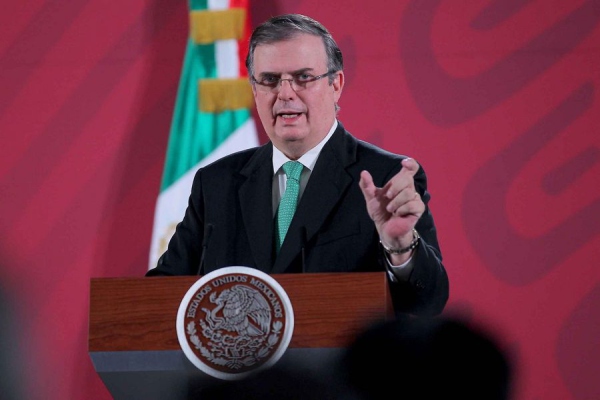Ebrard descarta que viajeros de Europa ingresen a EU vía México