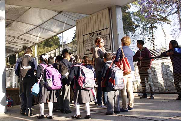 SEP no suspenderá clases “porque transmisión del virus es muy baja”
