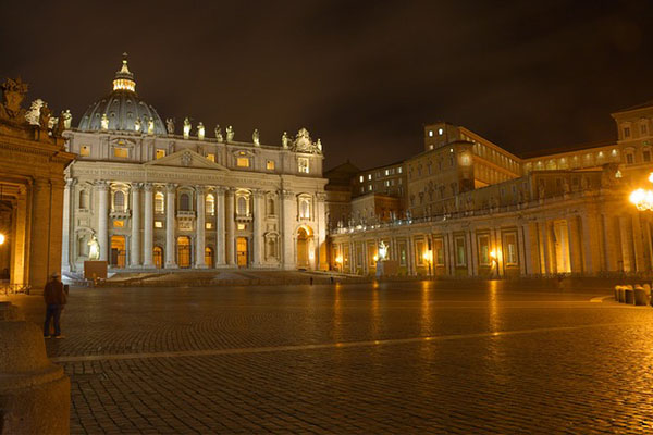 El Vaticano anuncia celebraciones de la Semana Santa "sin presencia física de fieles"