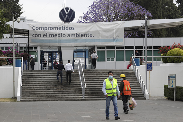 Confirman segundo caso de COVID-19 en Volkswagen