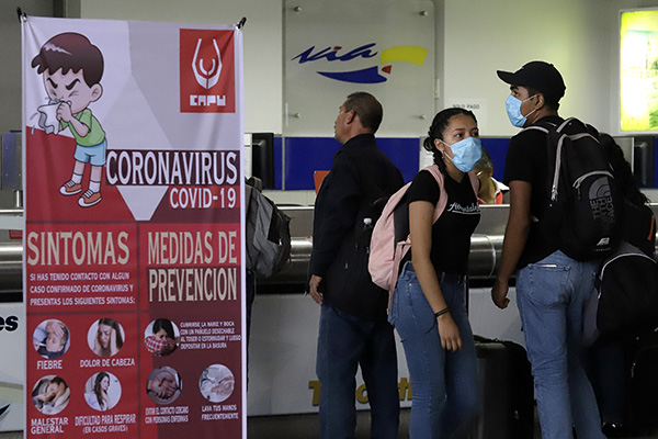 Universidad Politécnica de Amozoc se niega a parar, denuncian alumnos