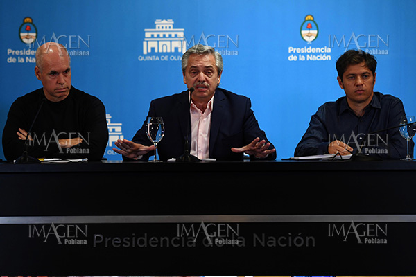 Presidente argentino anuncia construcción de 8 hospitales modulares